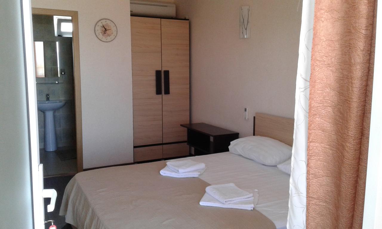 Guest House Amra New Athos Exterior foto